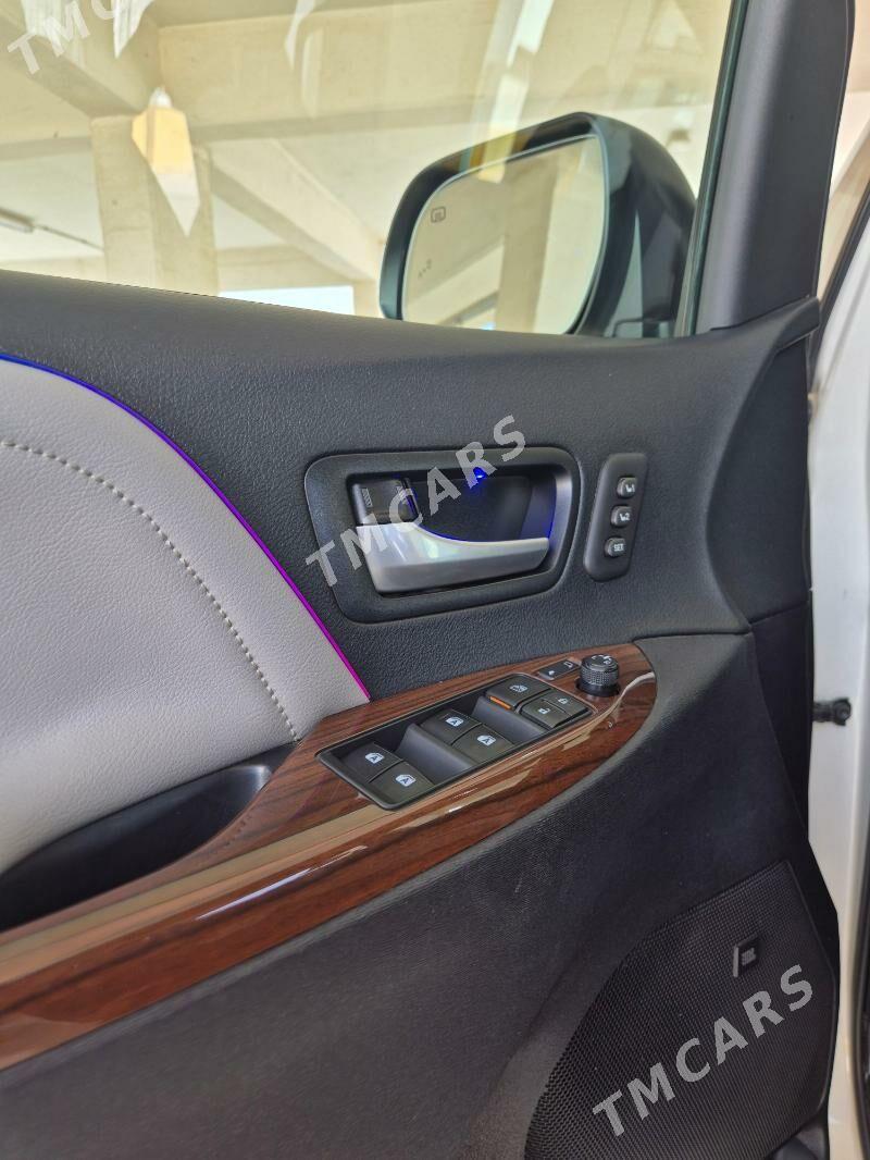 Toyota Sienna 2018 - 630 000 TMT - Aşgabat - img 9
