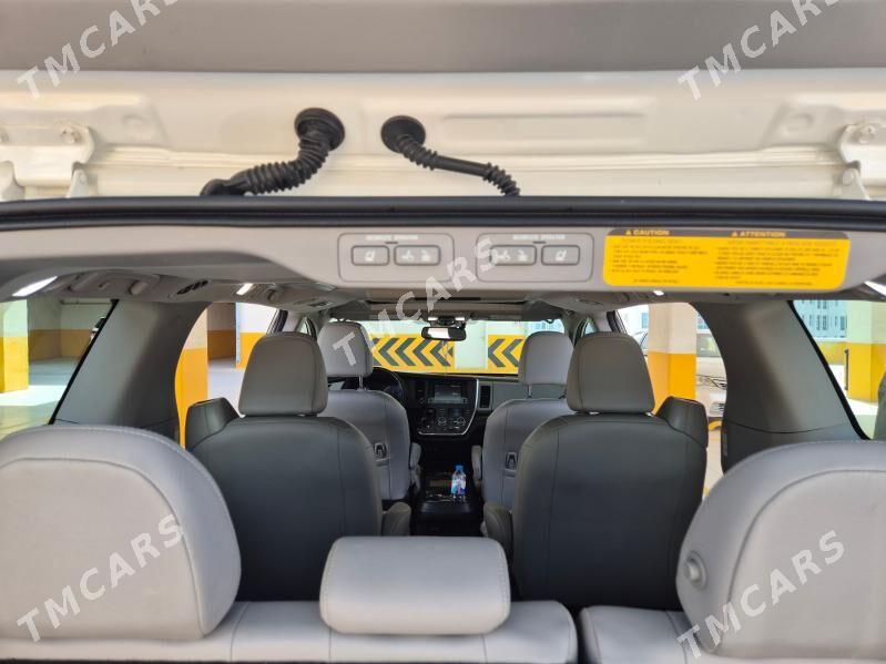Toyota Sienna 2018 - 630 000 TMT - Aşgabat - img 7