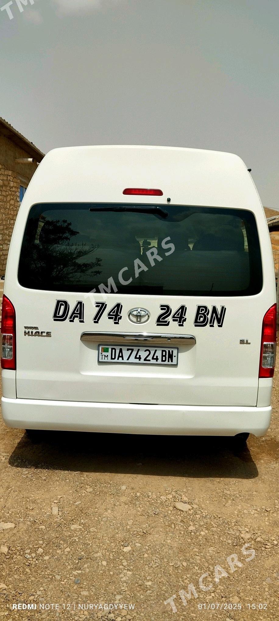 Toyota Hiace 2011 - 400 000 TMT - Balkanabat - img 4