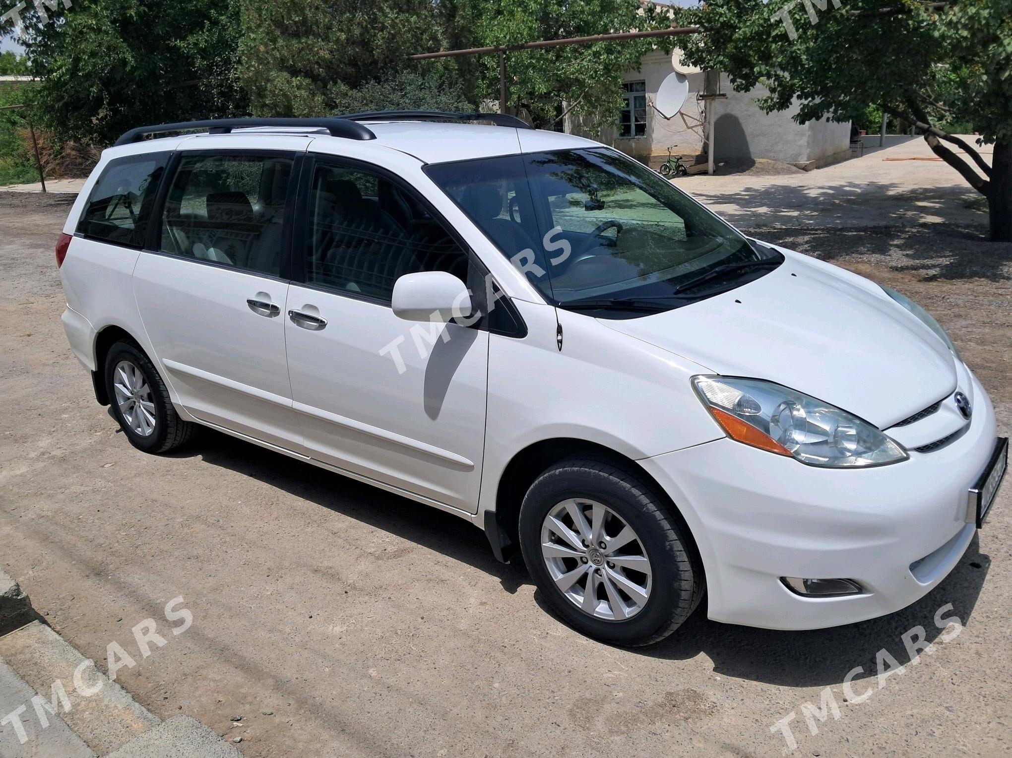 Toyota Sienna 2006 - 215 000 TMT - Gökdepe - img 2