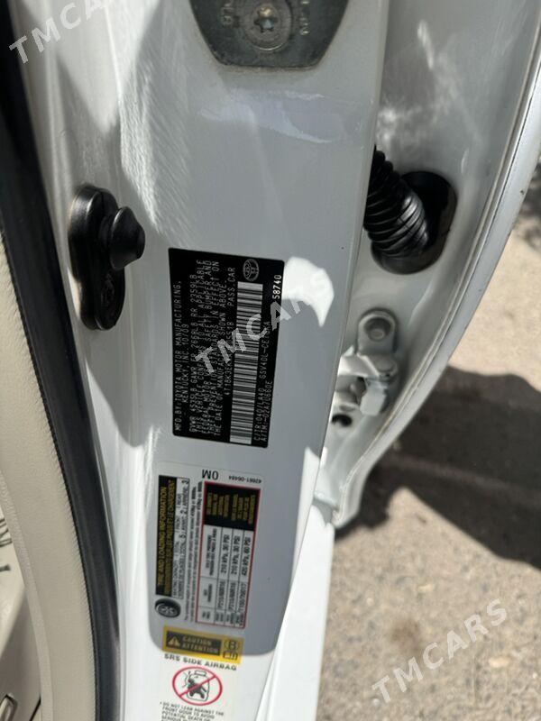 Toyota Camry 2010 - 245 000 TMT - Дашогуз - img 3