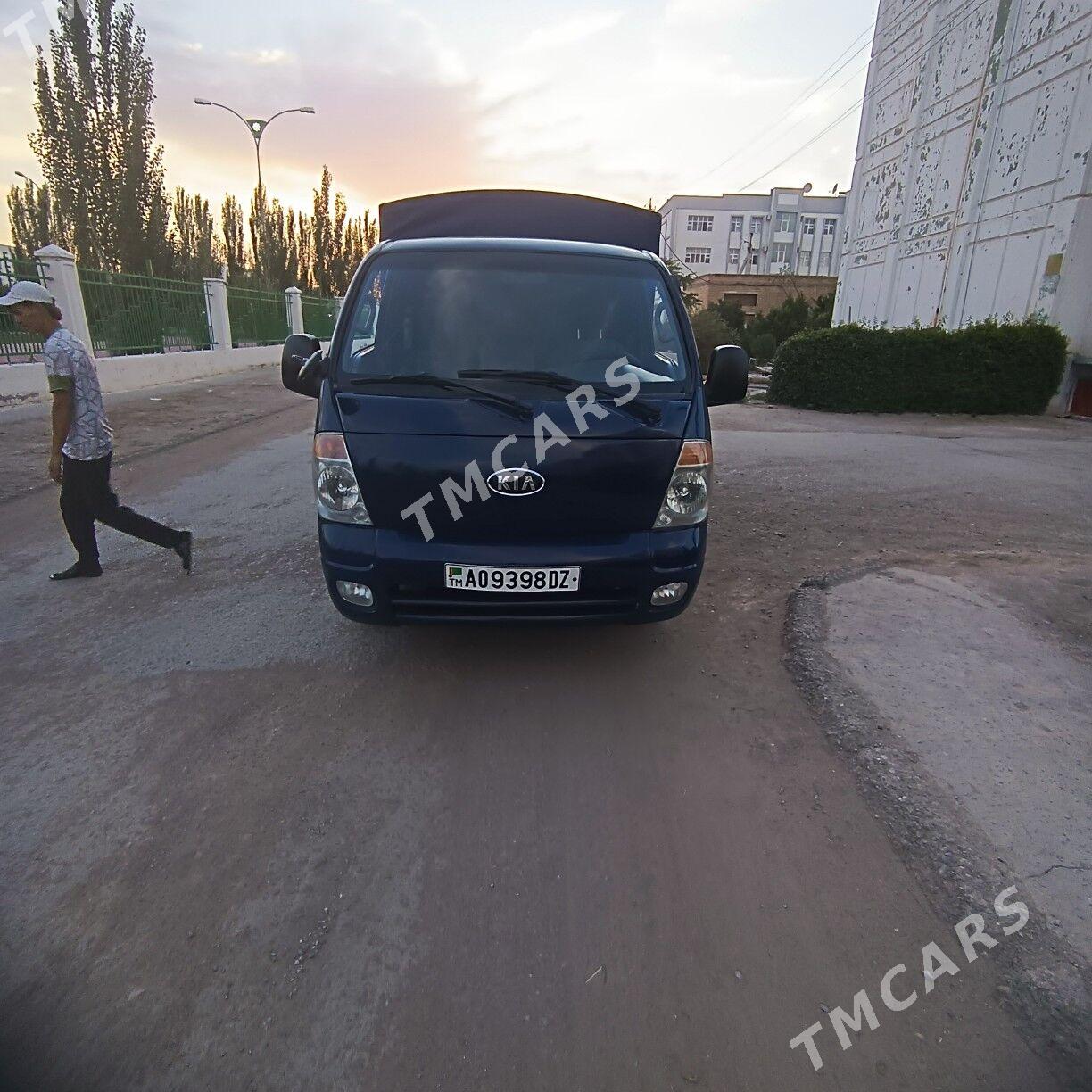 Kia Bongo 2005 - 180 000 TMT - Daşoguz - img 2