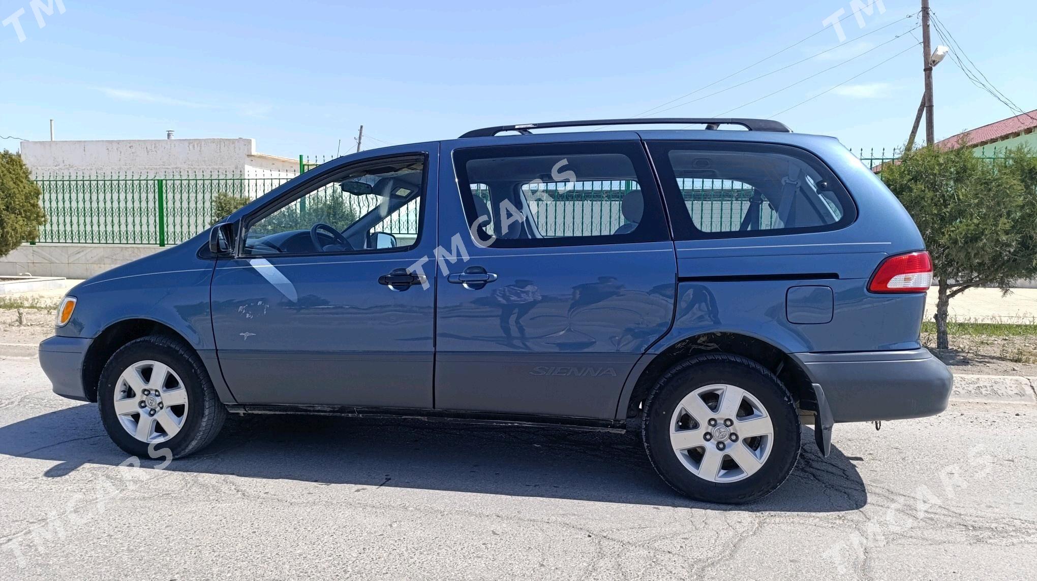 Toyota Sienna 2003 - 175 000 TMT - Gyzylarbat - img 5