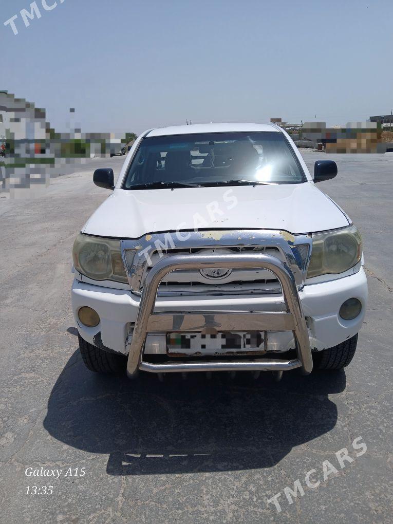 Toyota Tacoma 2010 - 160 000 TMT - Мары - img 8