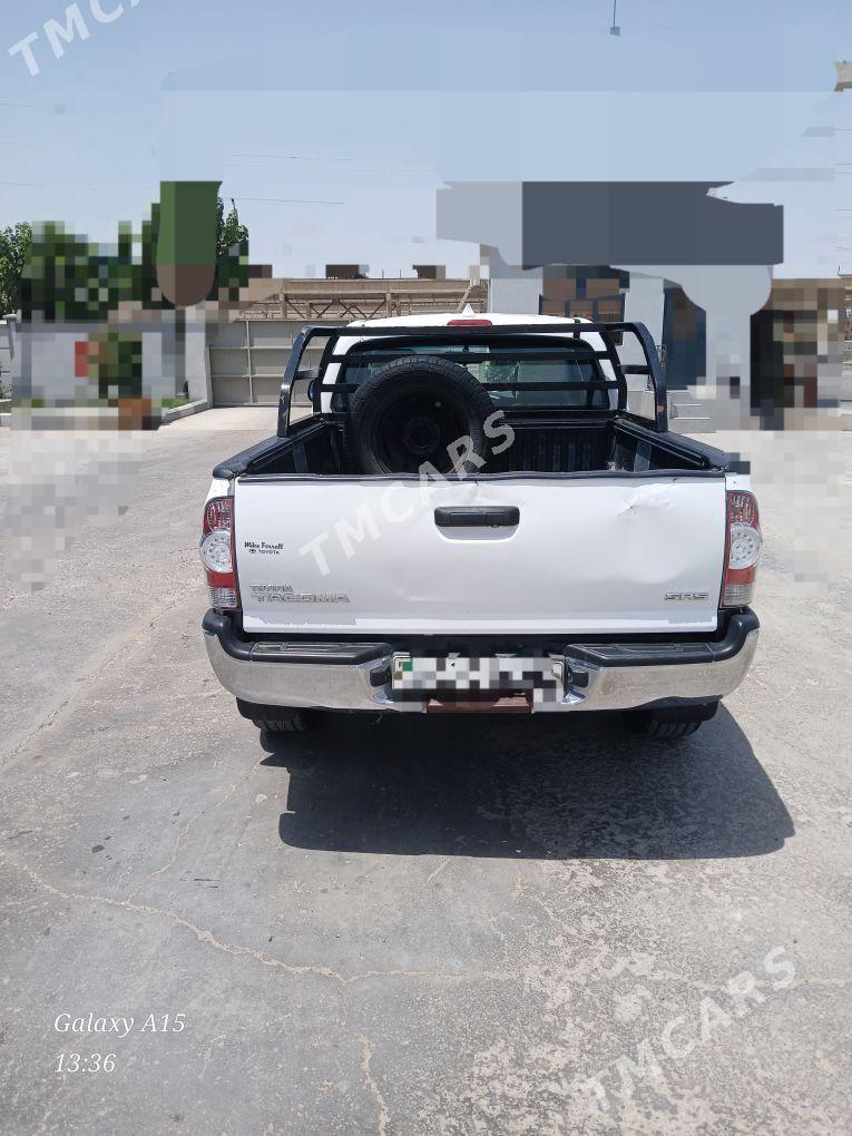 Toyota Tacoma 2010 - 160 000 TMT - Мары - img 7