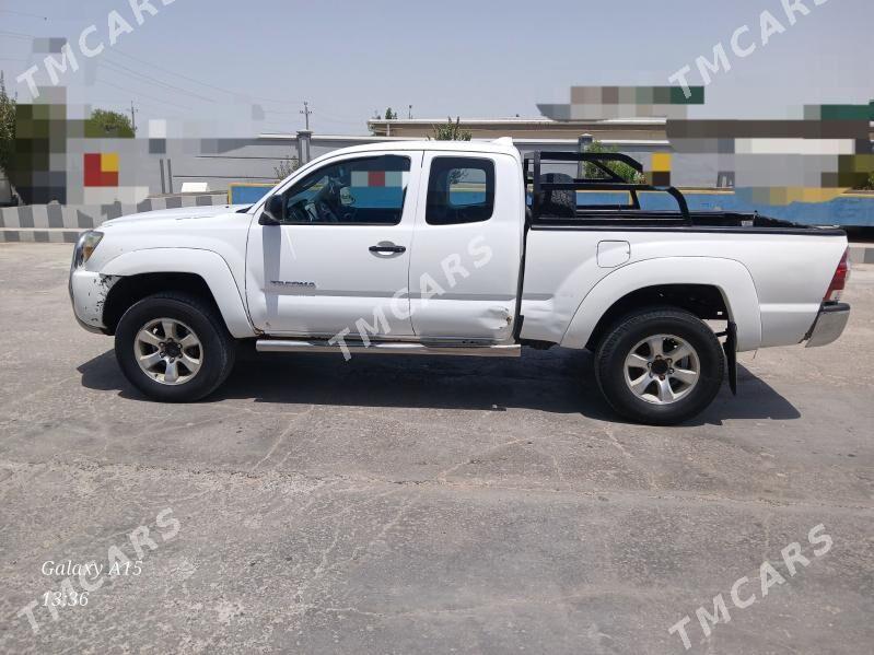 Toyota Tacoma 2010 - 160 000 TMT - Мары - img 6