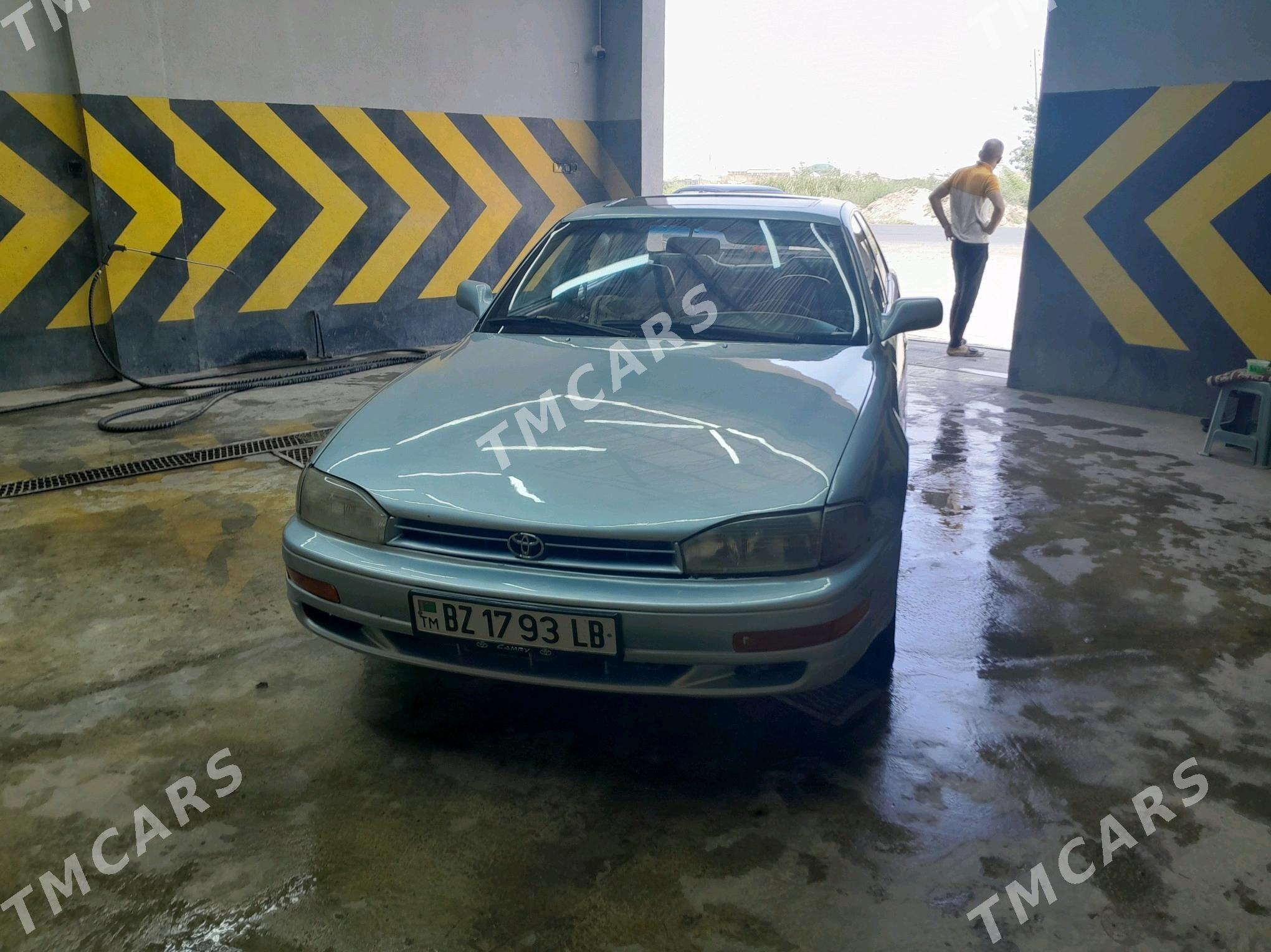 Toyota Camry 1994 - 85 000 TMT - Çärjew - img 5