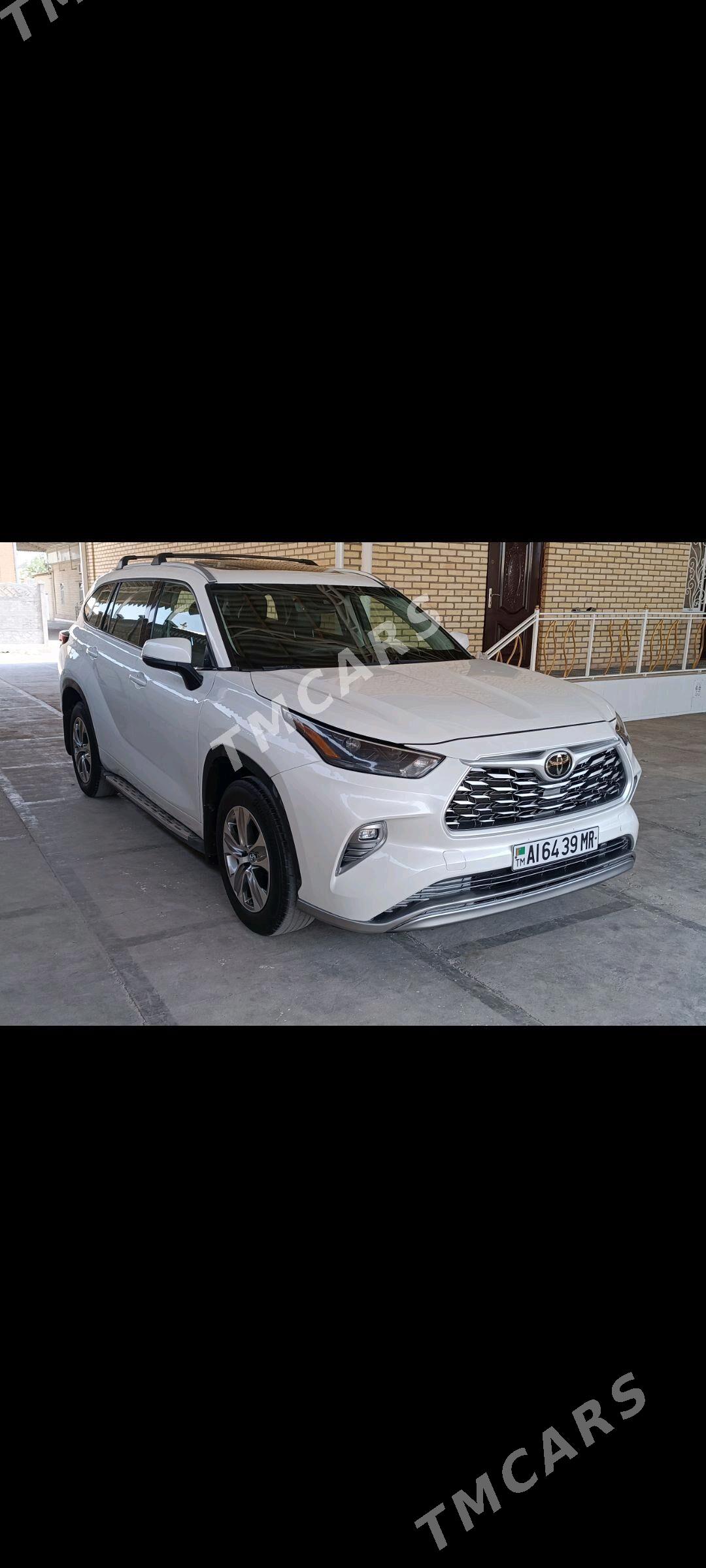 Toyota Highlander 2022 - 490 000 TMT - Векильбазар - img 2