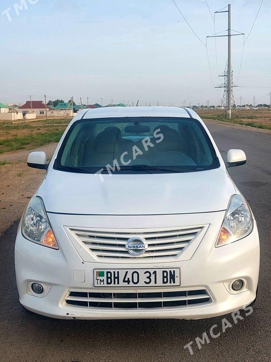 Nissan Versa 2012 - 91 000 TMT - Jebel - img 2