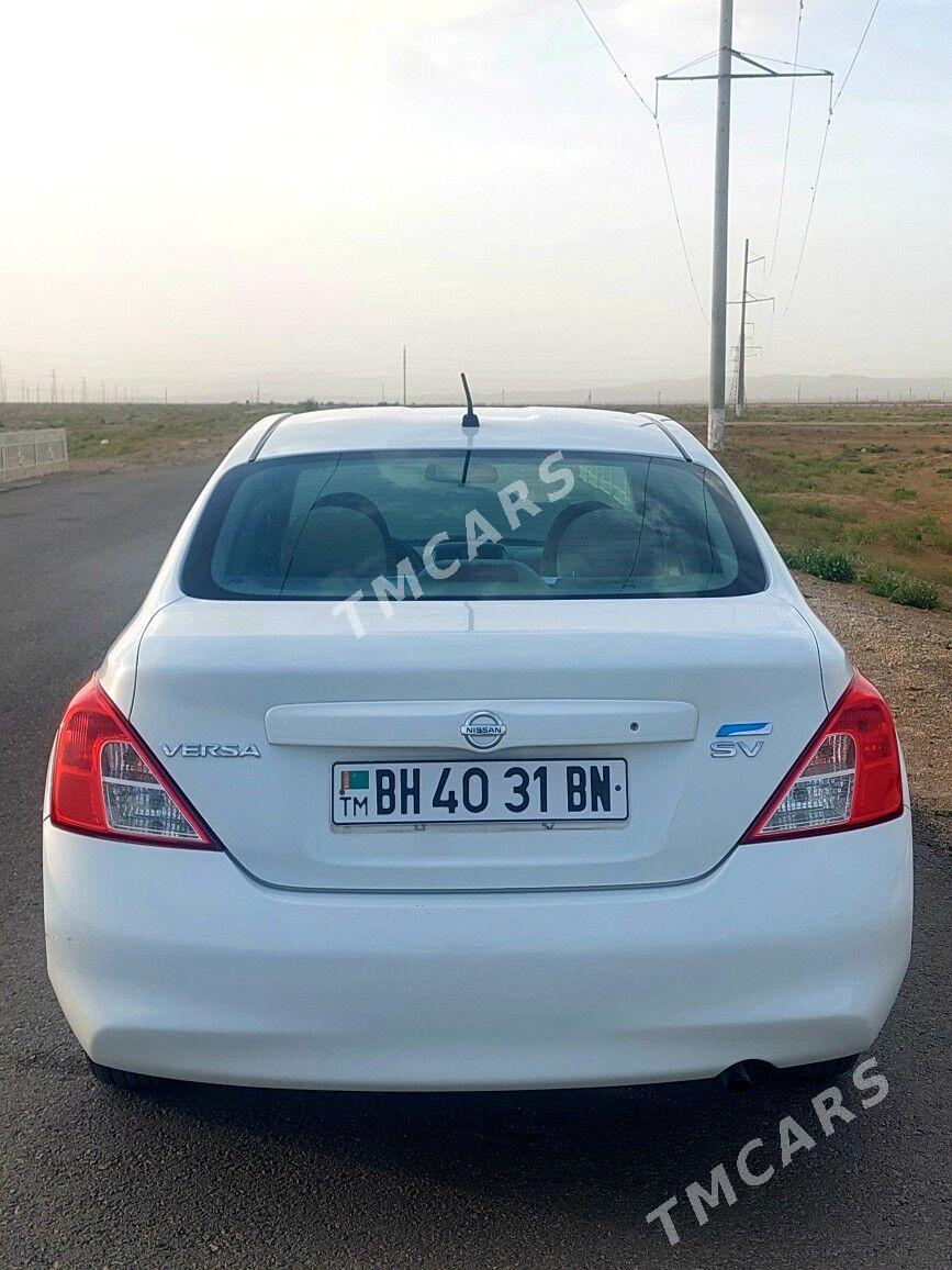 Nissan Versa 2012 - 91 000 TMT - Jebel - img 6