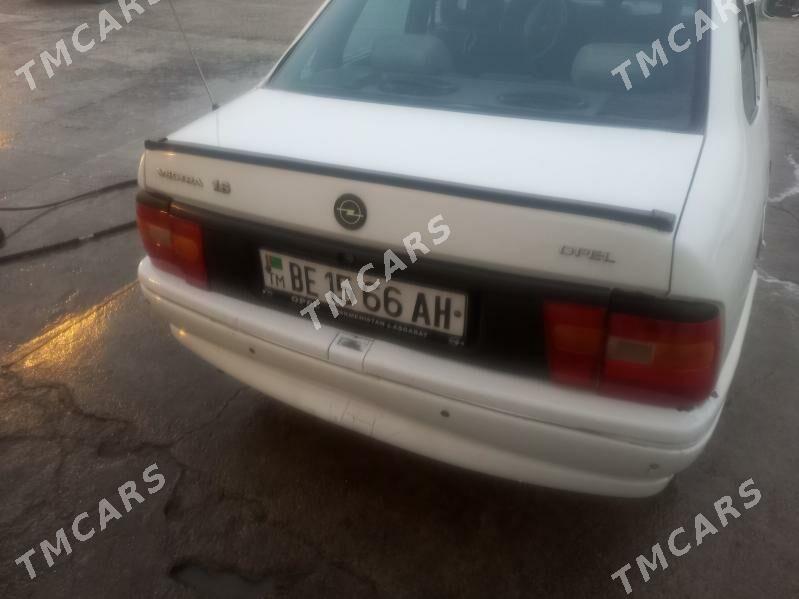 Opel Vectra 1992 - 30 000 TMT - Бахарден - img 3