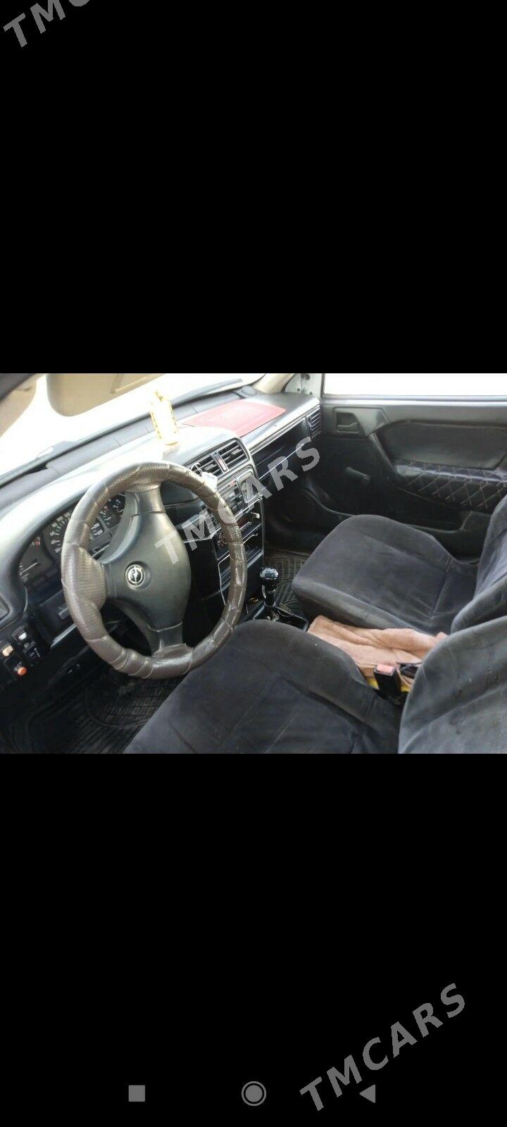 Opel Vectra 1990 - 35 000 TMT - Кака - img 2