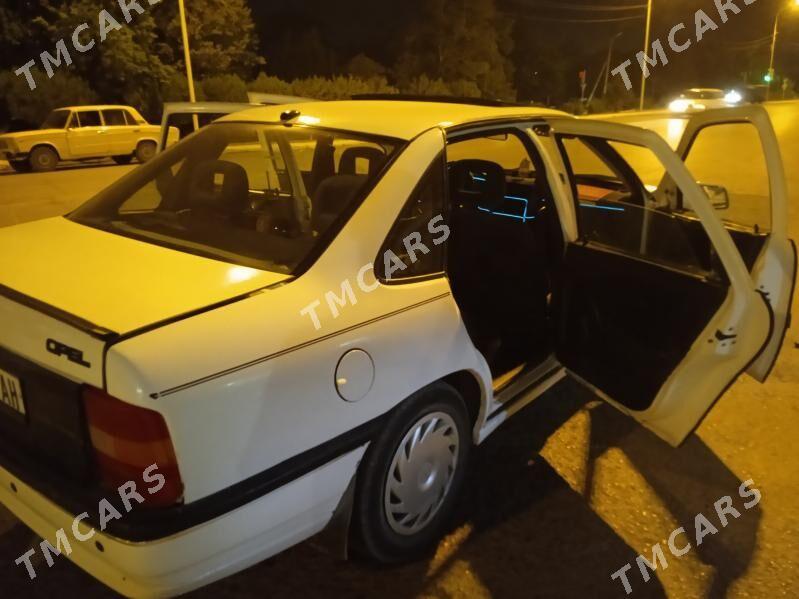 Opel Vectra 1990 - 35 000 TMT - Кака - img 7