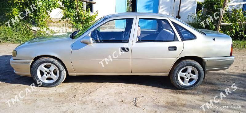 Opel Vectra 1990 - 25 000 TMT - Туркменабат - img 8