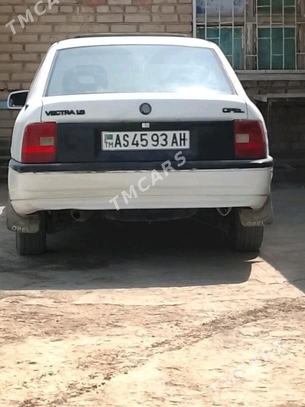 Opel Vectra 1992 - 27 000 TMT - Bäherden - img 2
