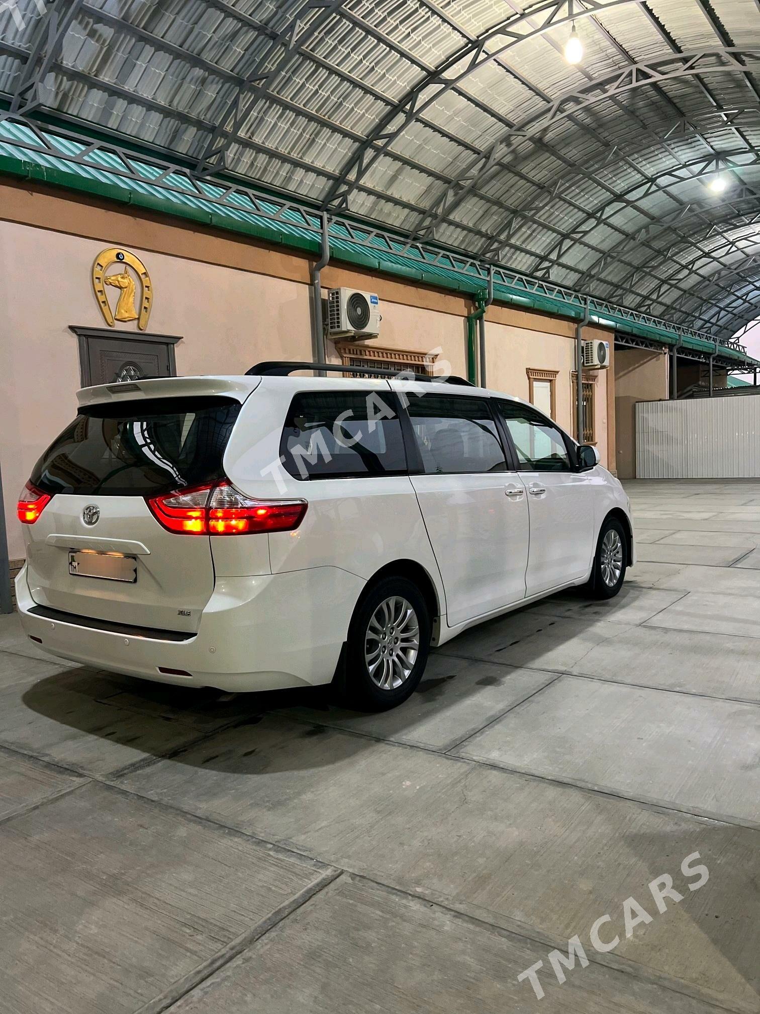 Toyota Sienna 2016 - 396 000 TMT - Ашхабад - img 8