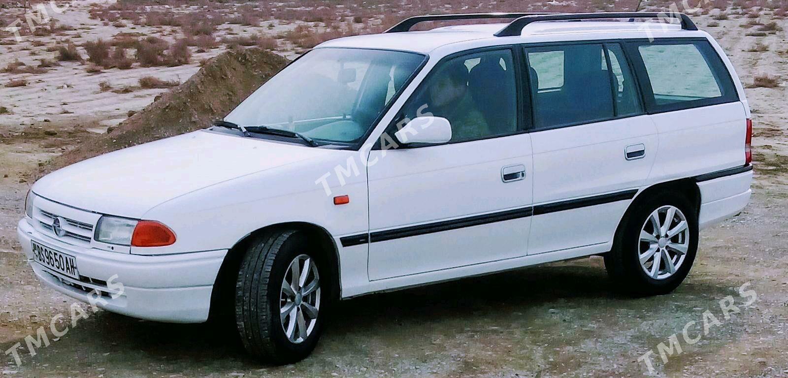 Opel Astra 1993 - 52 000 TMT - Bäherden - img 2