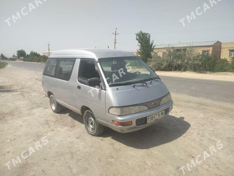 Toyota Town Ace 2005 - 50 000 TMT - Farap - img 3