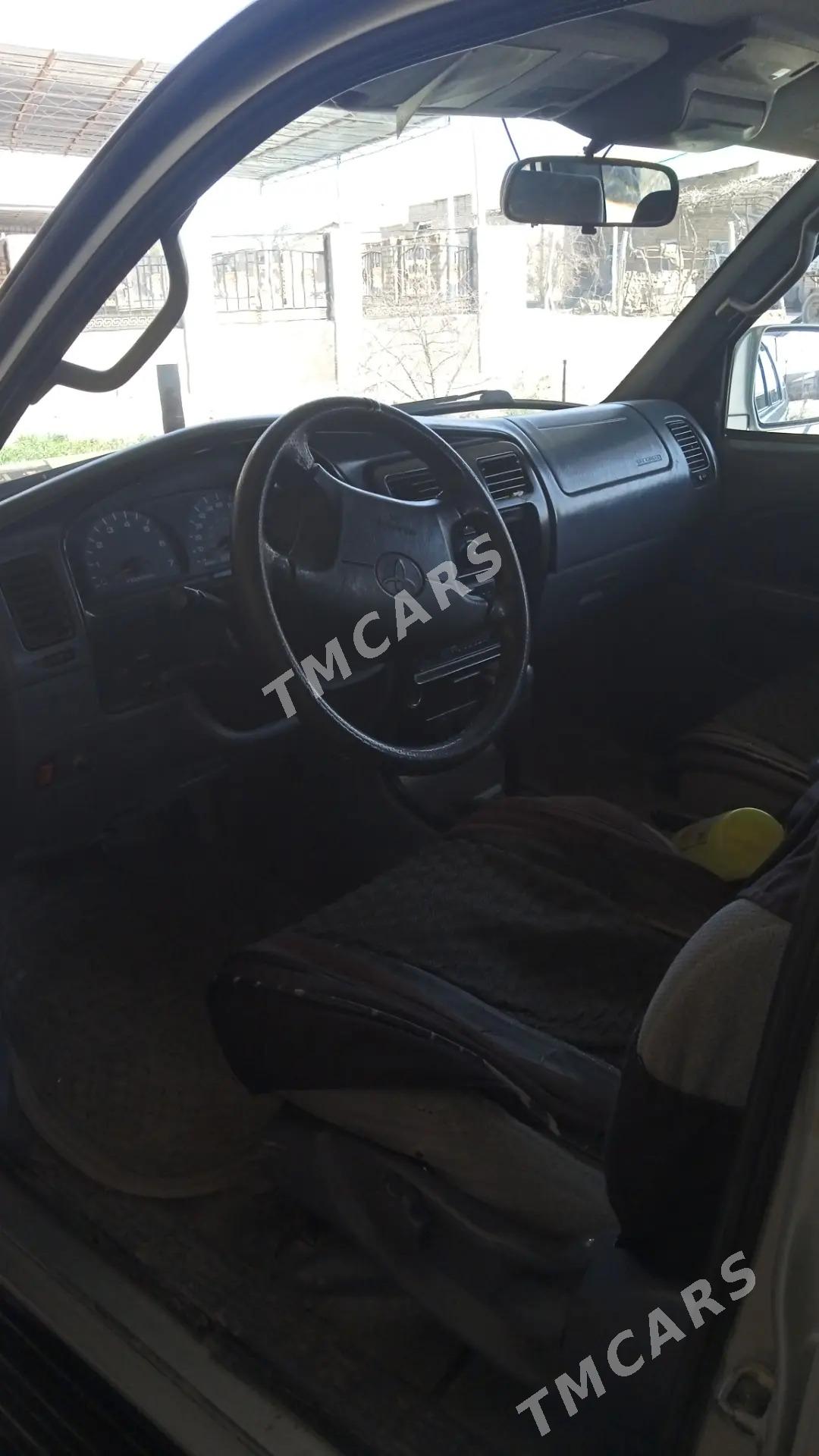 Toyota 4Runner 1999 - 130 000 TMT - Сакар - img 2