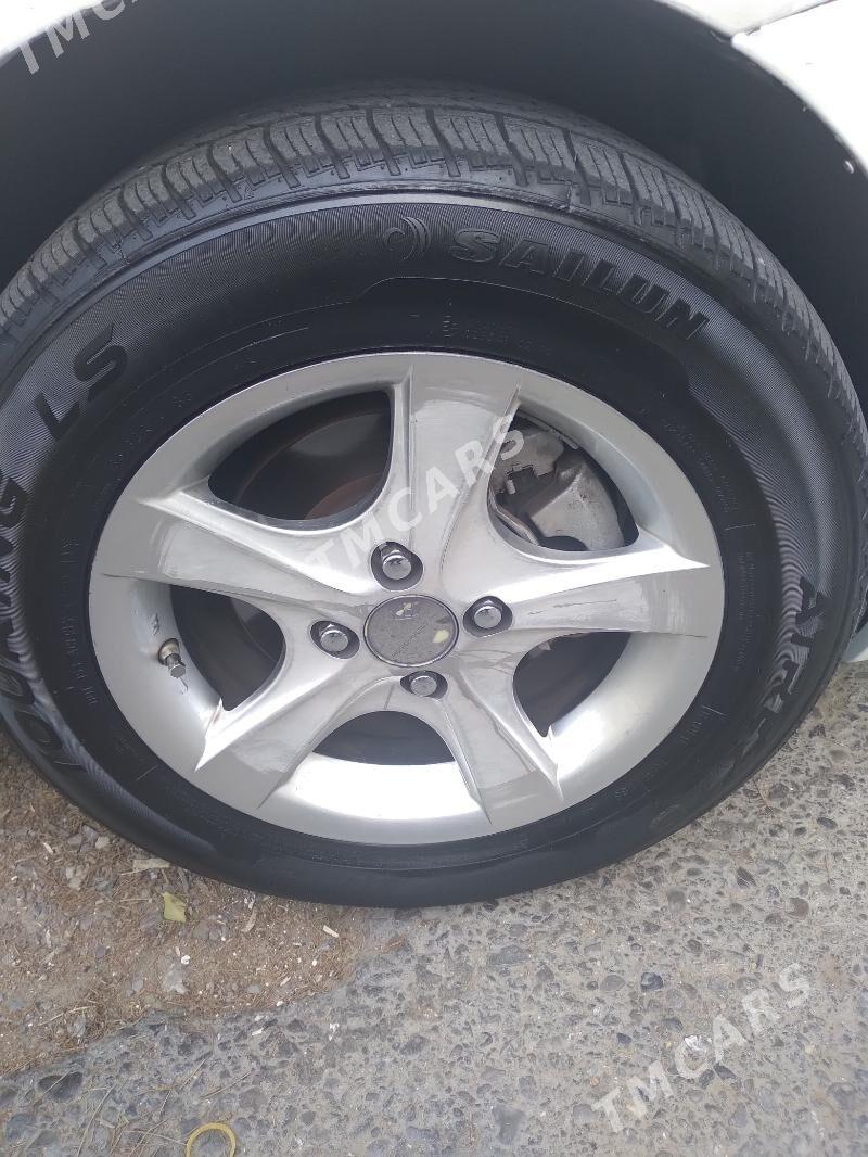 Toyota Yaris 2006 - 130 000 TMT - Ашхабад - img 3