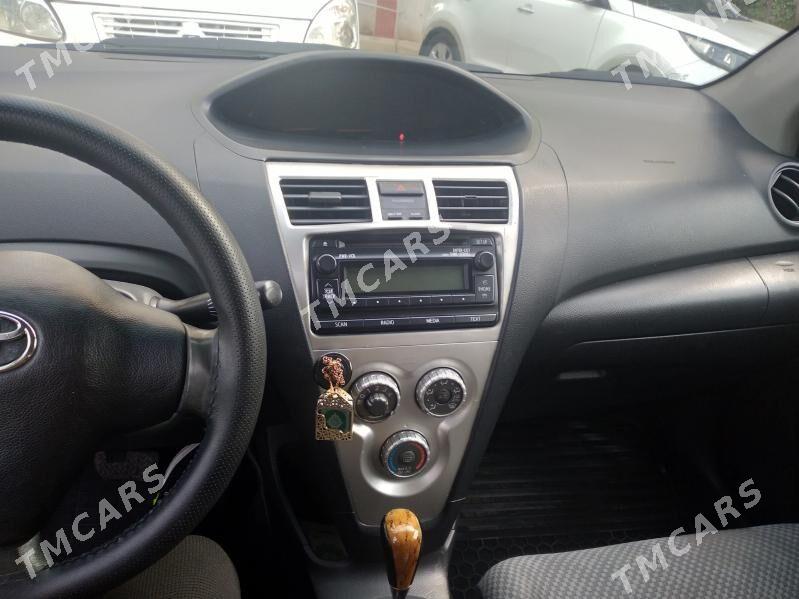 Toyota Yaris 2006 - 130 000 TMT - Ашхабад - img 6