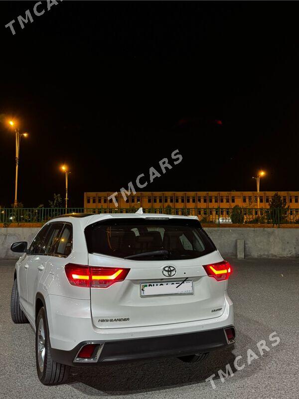 Toyota Highlander 2018 - 560 000 TMT - Aşgabat - img 5