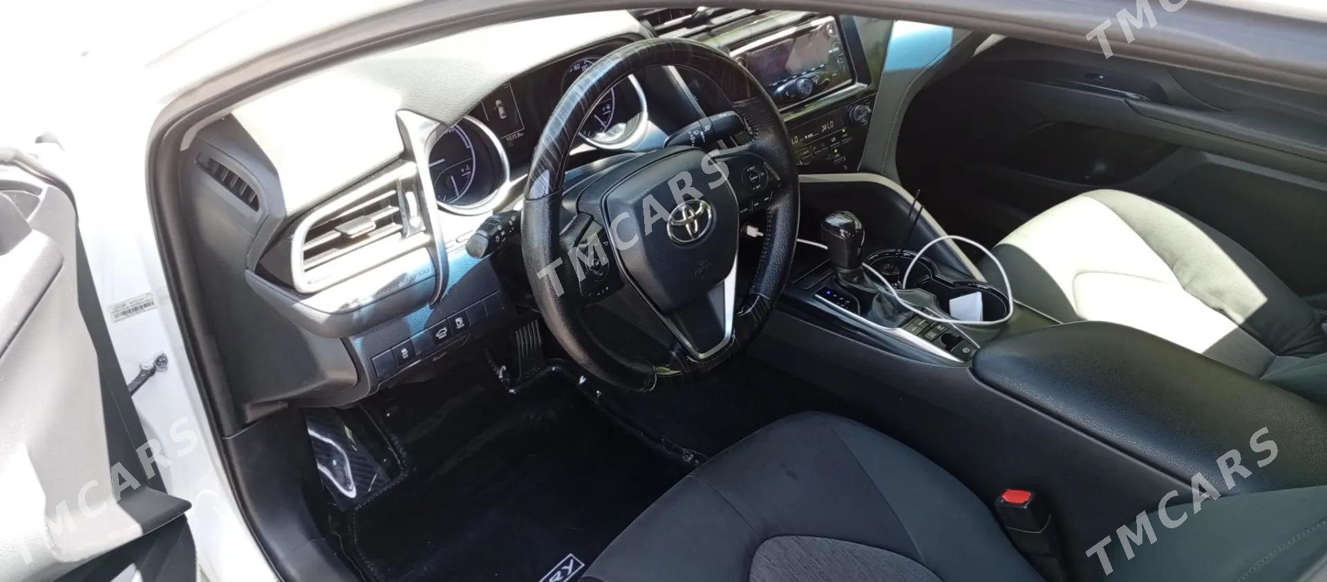 Toyota Camry 2019 - 230 000 TMT - Aşgabat - img 7