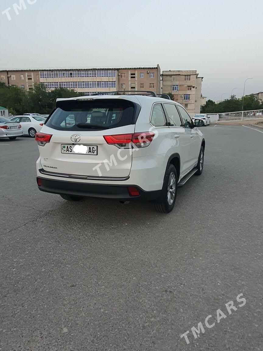 Toyota Highlander 2018 - 397 000 TMT - Ашхабад - img 2
