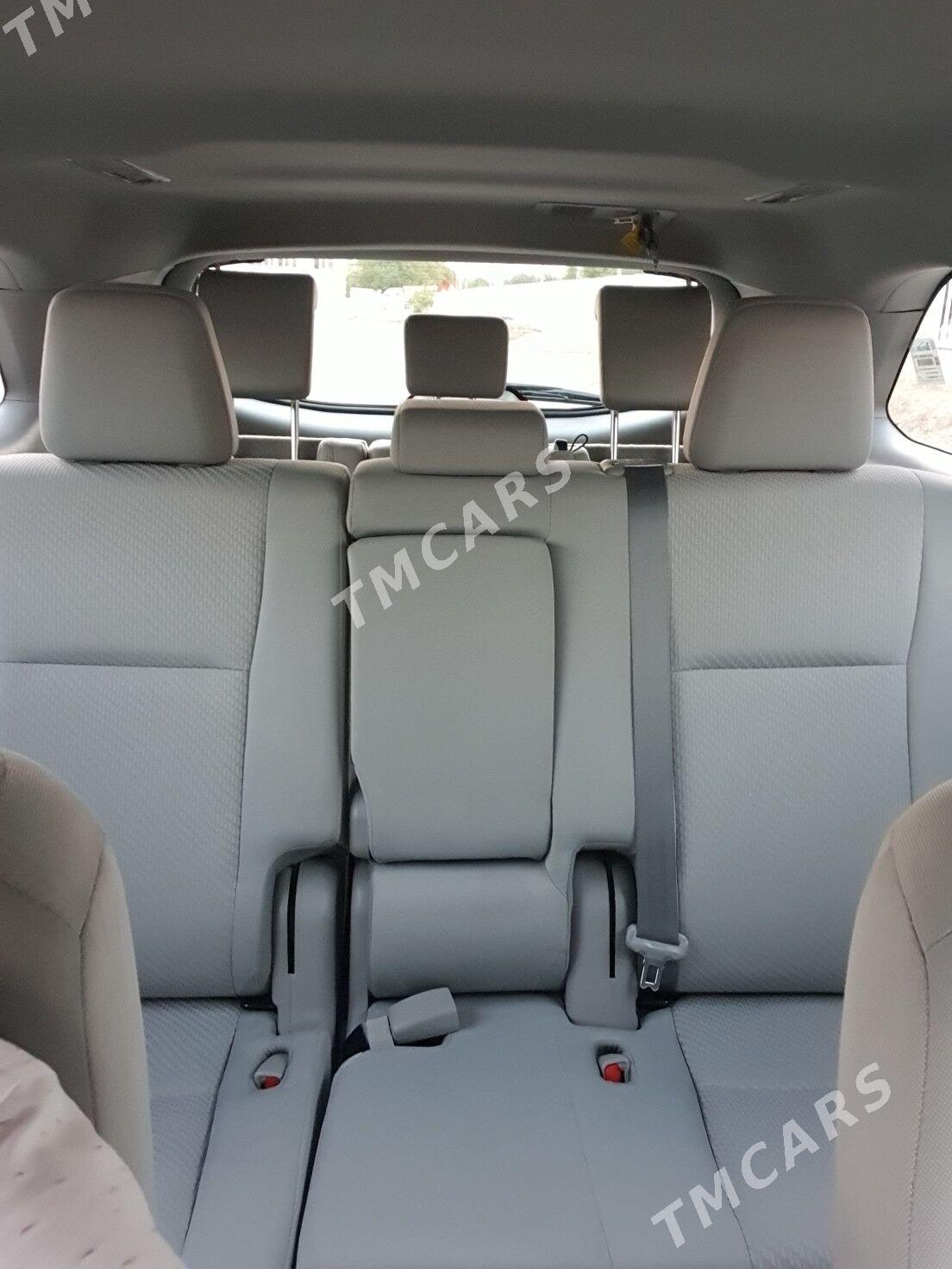 Toyota Highlander 2018 - 397 000 TMT - Ашхабад - img 3