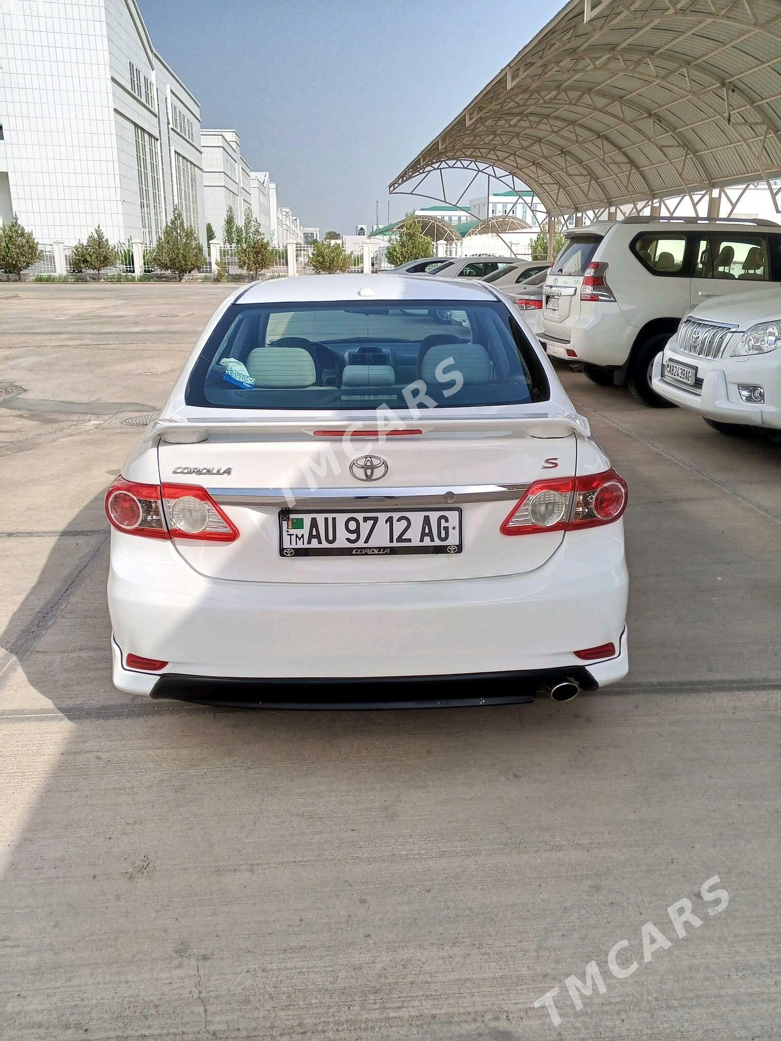 Toyota Corolla 2013 - 163 000 TMT - Ашхабад - img 3
