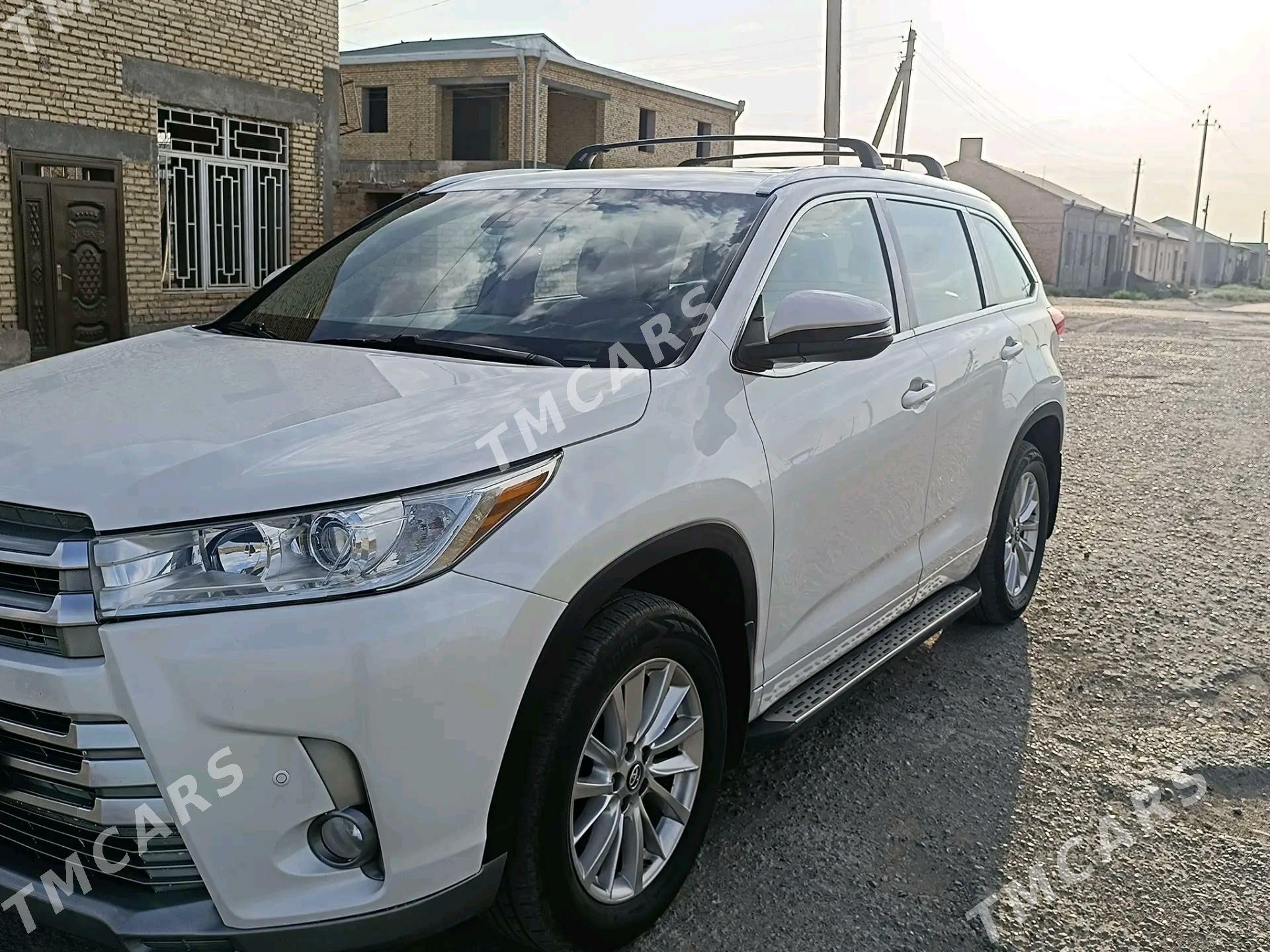 Toyota Highlander 2018 - 460 000 TMT - Türkmenabat - img 5