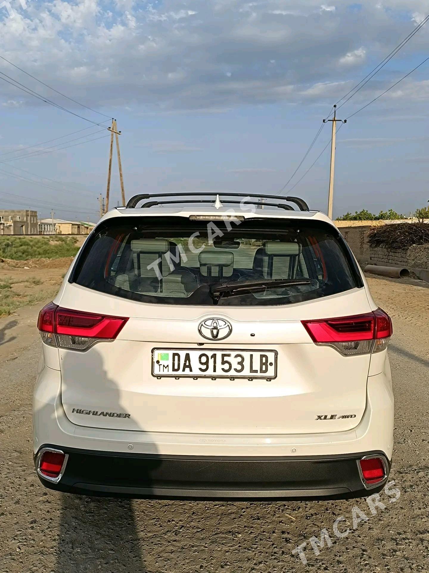 Toyota Highlander 2018 - 460 000 TMT - Türkmenabat - img 4
