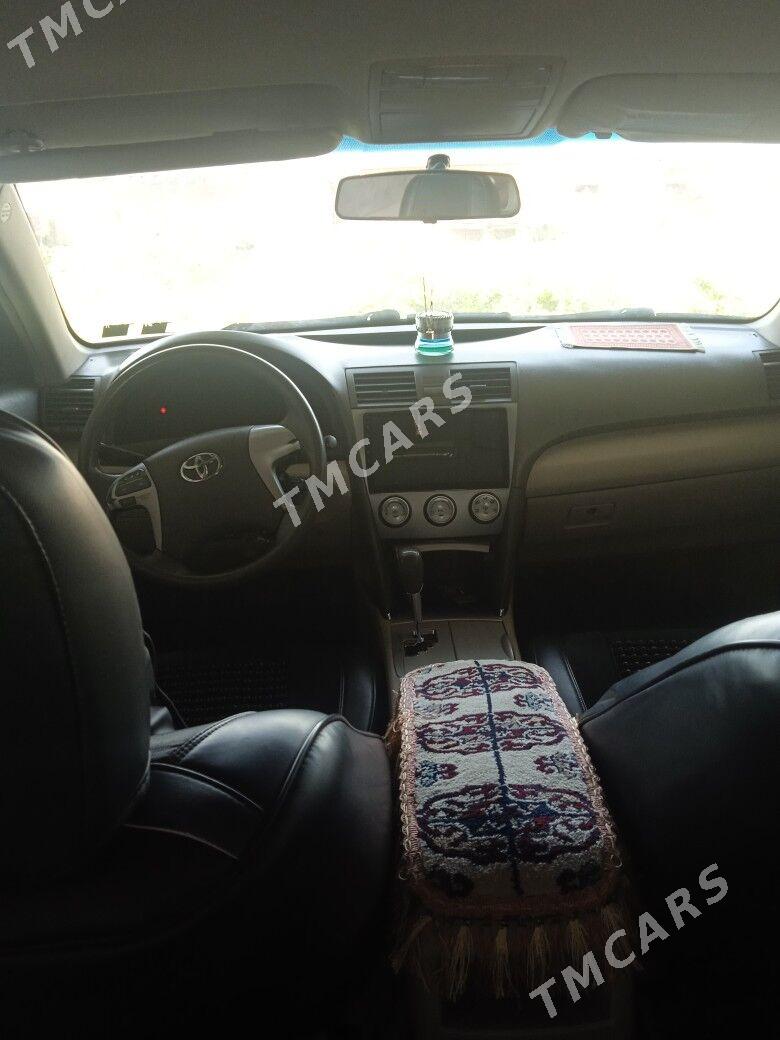 Toyota Camry 2009 - 200 000 TMT - Мары - img 5