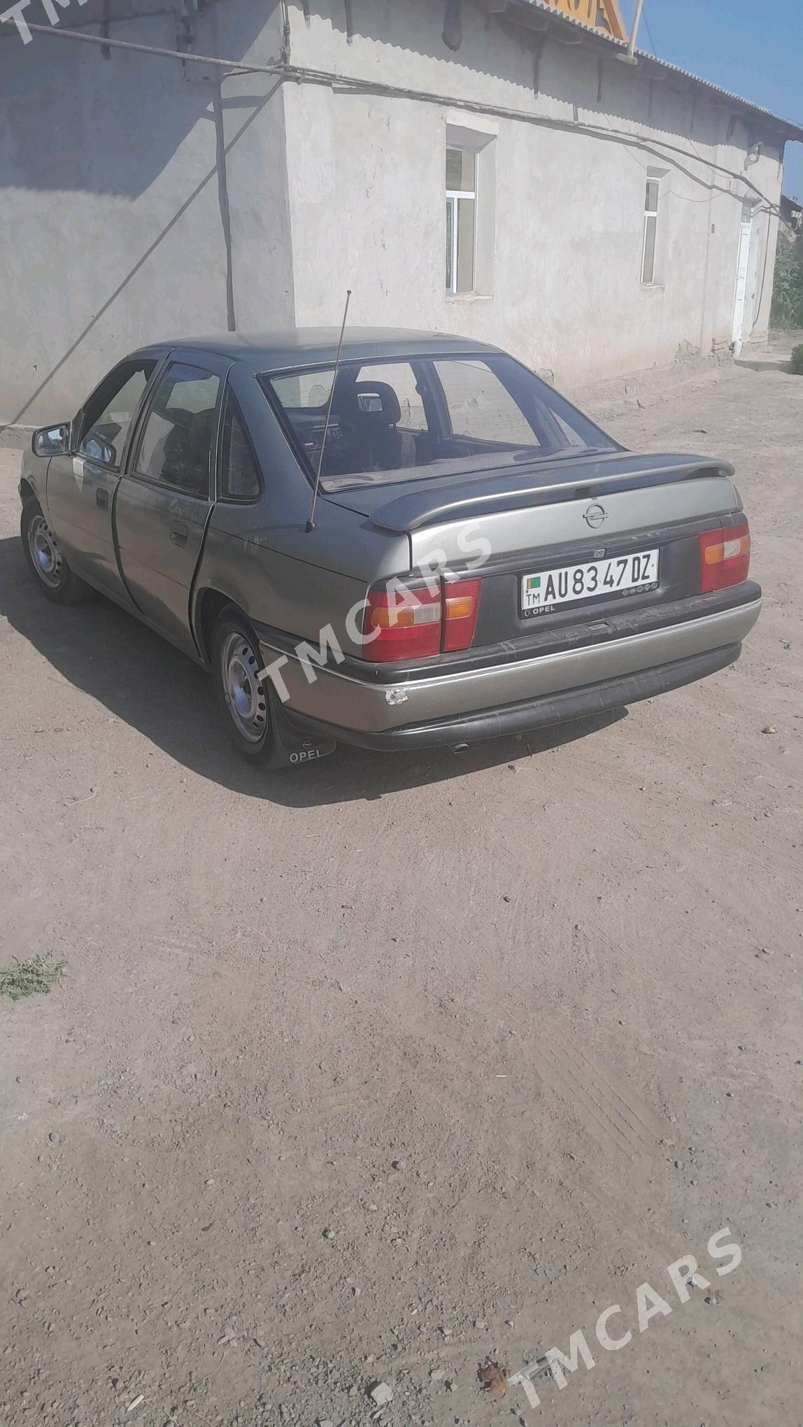 Opel Vectra 1992 - 24 000 TMT - Gubadag - img 2