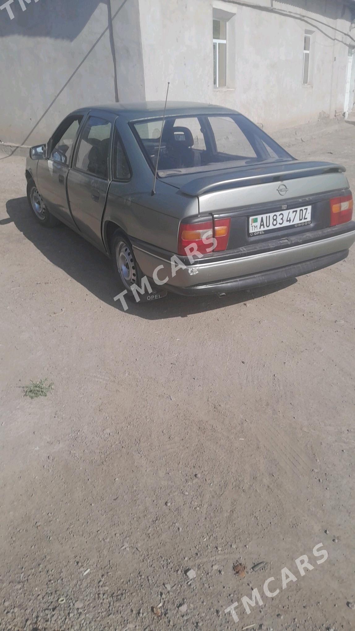 Opel Vectra 1992 - 24 000 TMT - Gubadag - img 3