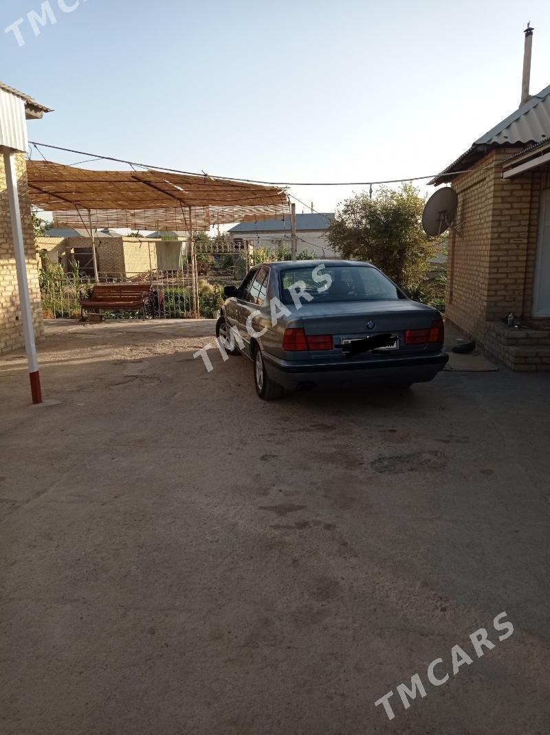 BMW 535 1990 - 32 000 TMT - Mary - img 2