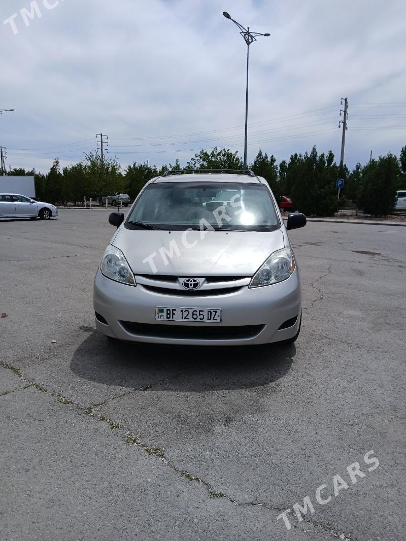 Toyota Sienna 2006 - 250 000 TMT - Gurbansoltan Eje - img 2