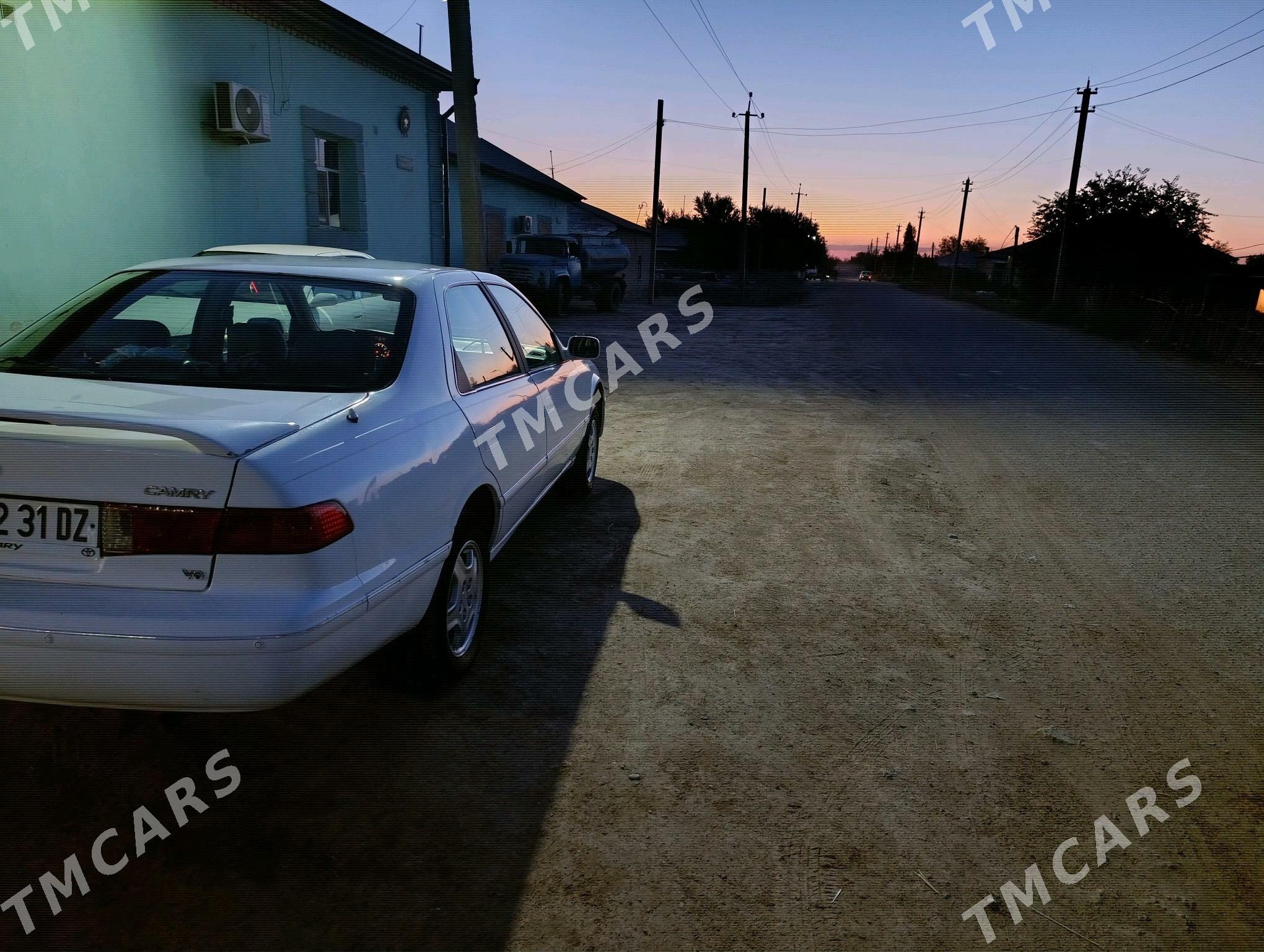Toyota Camry 2000 - 130 000 TMT - Кёнеургенч - img 2