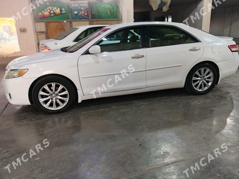 Toyota Camry 2010 - 165 000 TMT - Байрамали - img 4