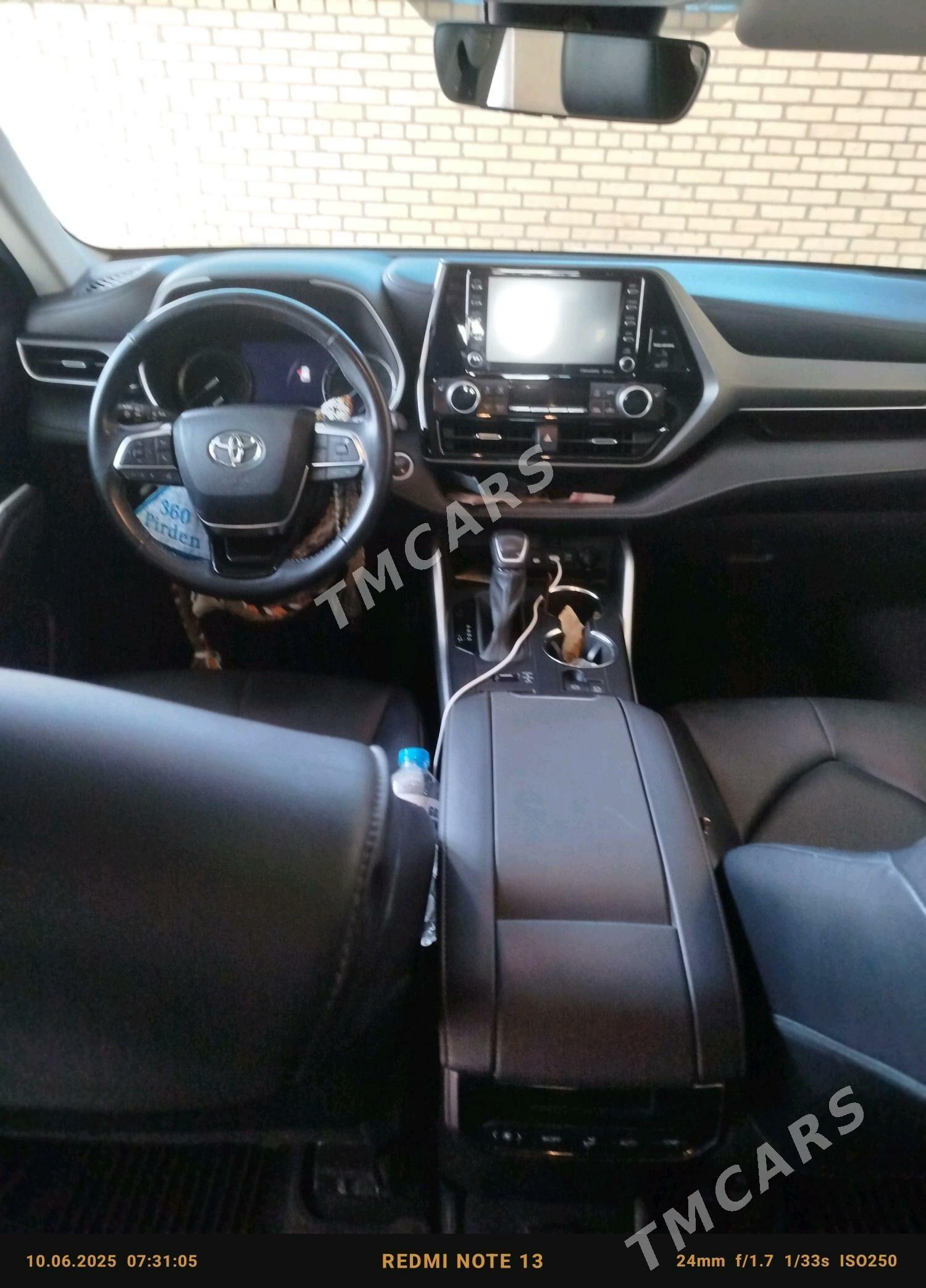 Toyota Highlander 2021 - 565 000 TMT - Tejen - img 6