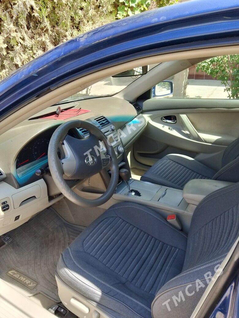 Toyota Camry 2010 - 165 000 TMT - Дянев - img 2
