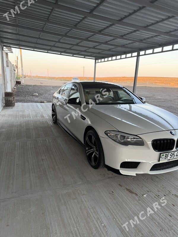 BMW F10 2011 - 220 000 TMT - Türkmenbaşy - img 5