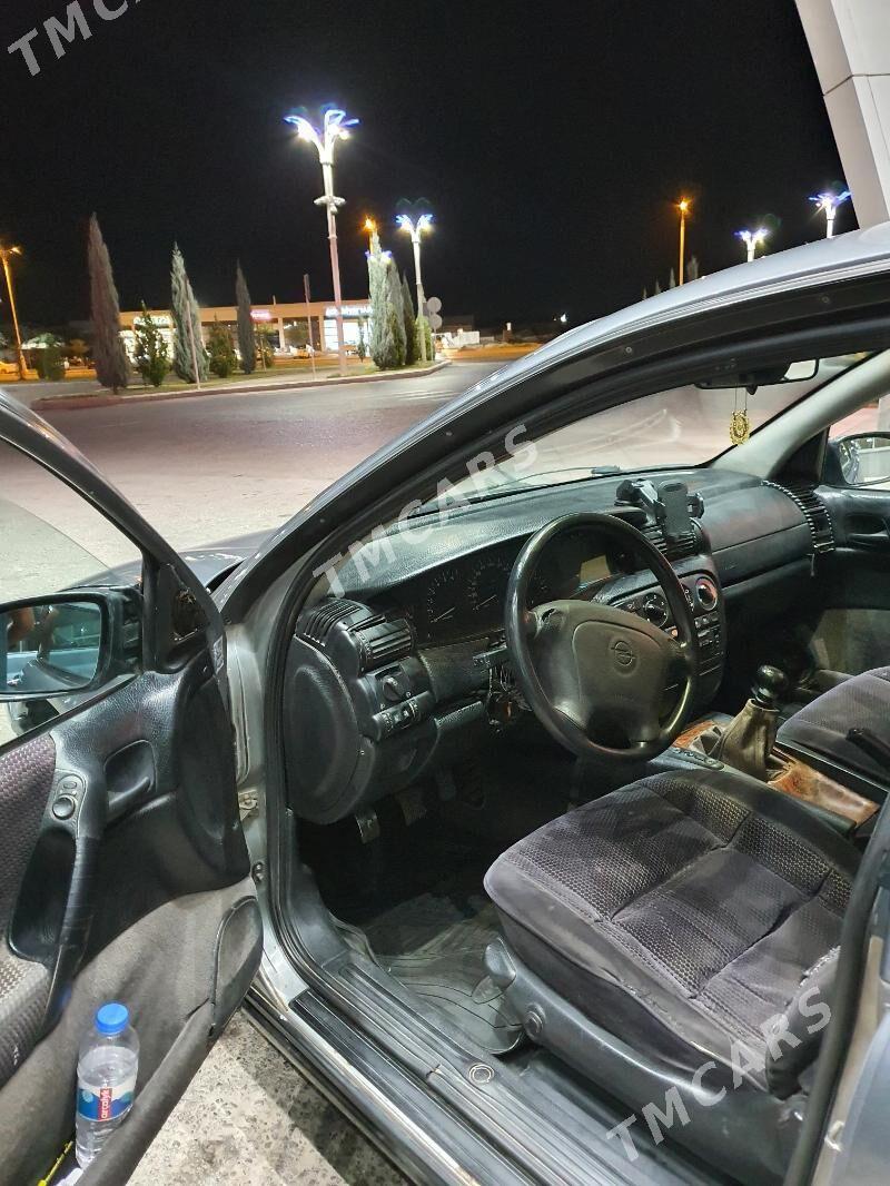 Opel Omega 1995 - 50 000 TMT - Çärjew - img 2
