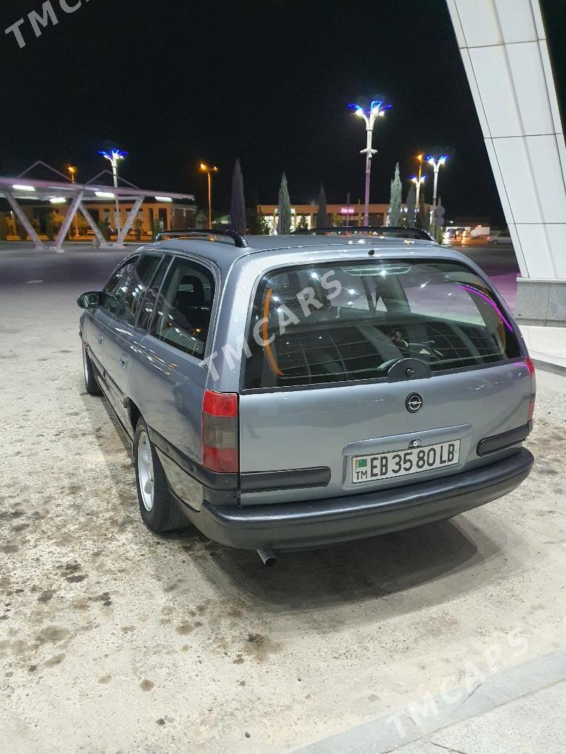 Opel Omega 1995 - 50 000 TMT - Çärjew - img 3