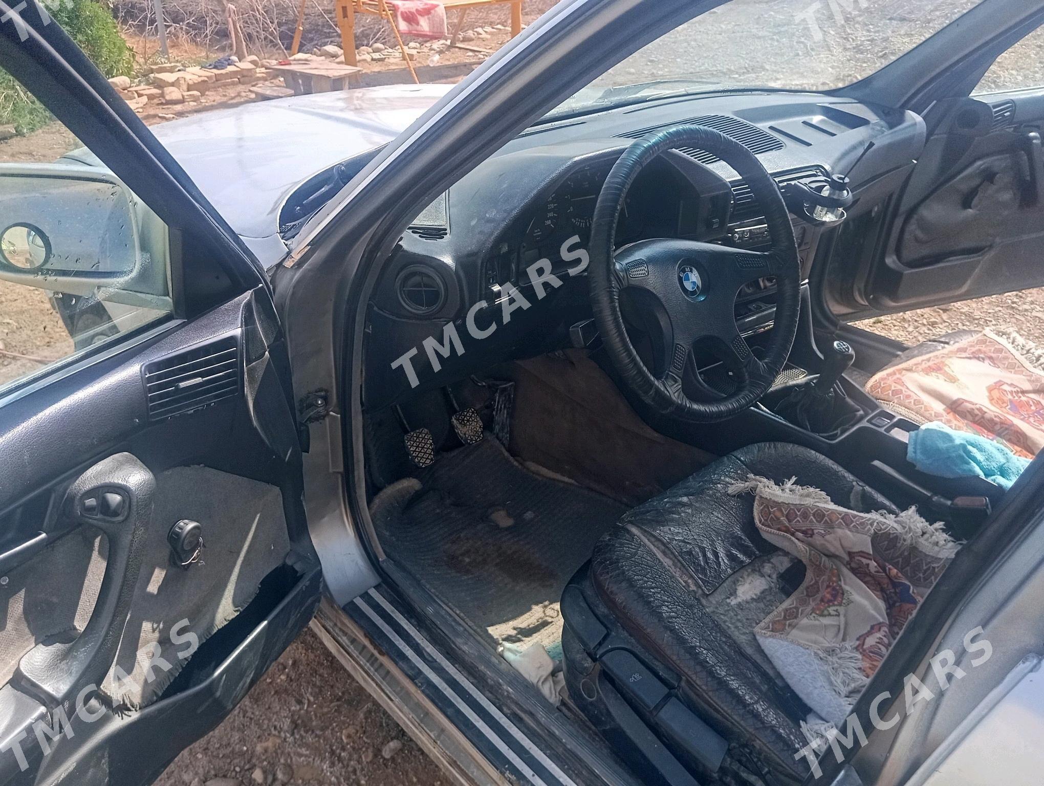 BMW 525 1990 - 30 000 TMT - Серахс - img 4
