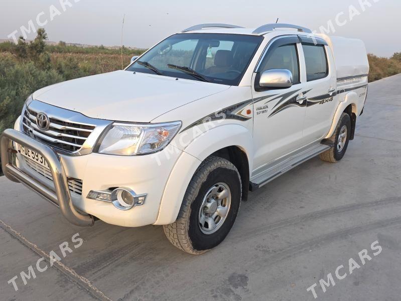 Toyota Hilux 2013 - 300 000 TMT - Kerki - img 4