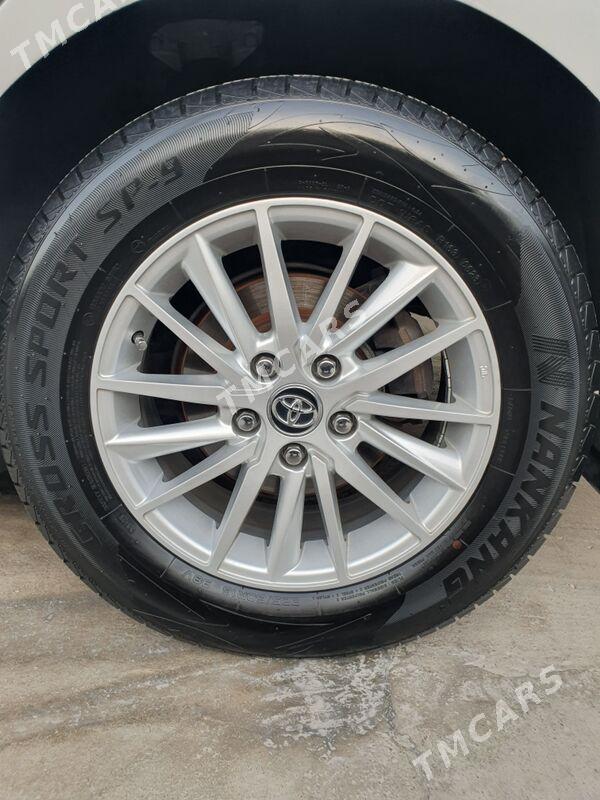 Toyota Camry 2019 - 258 000 TMT - Aşgabat - img 8