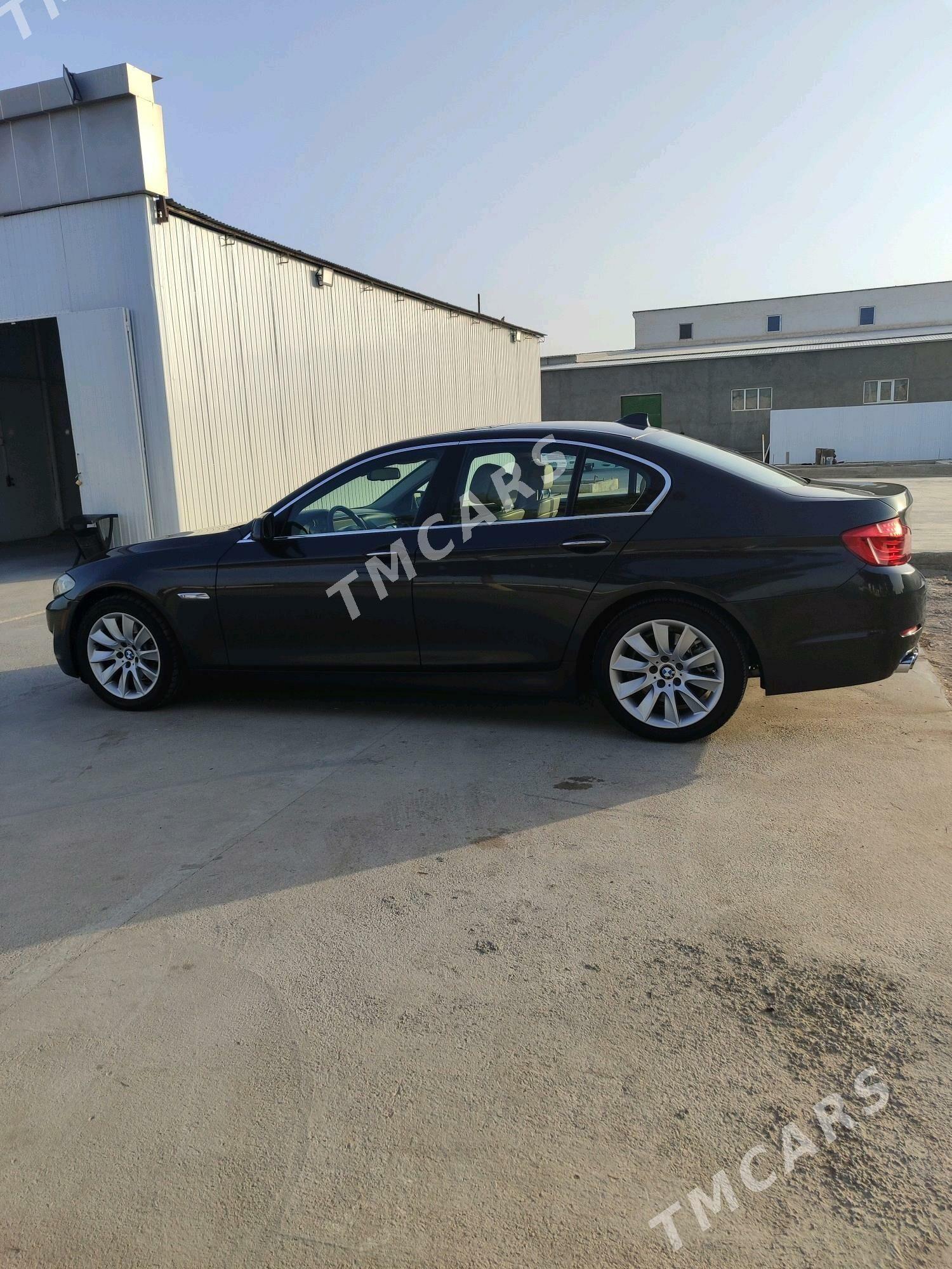 BMW F10 2011 - 300 000 TMT - Mary - img 2