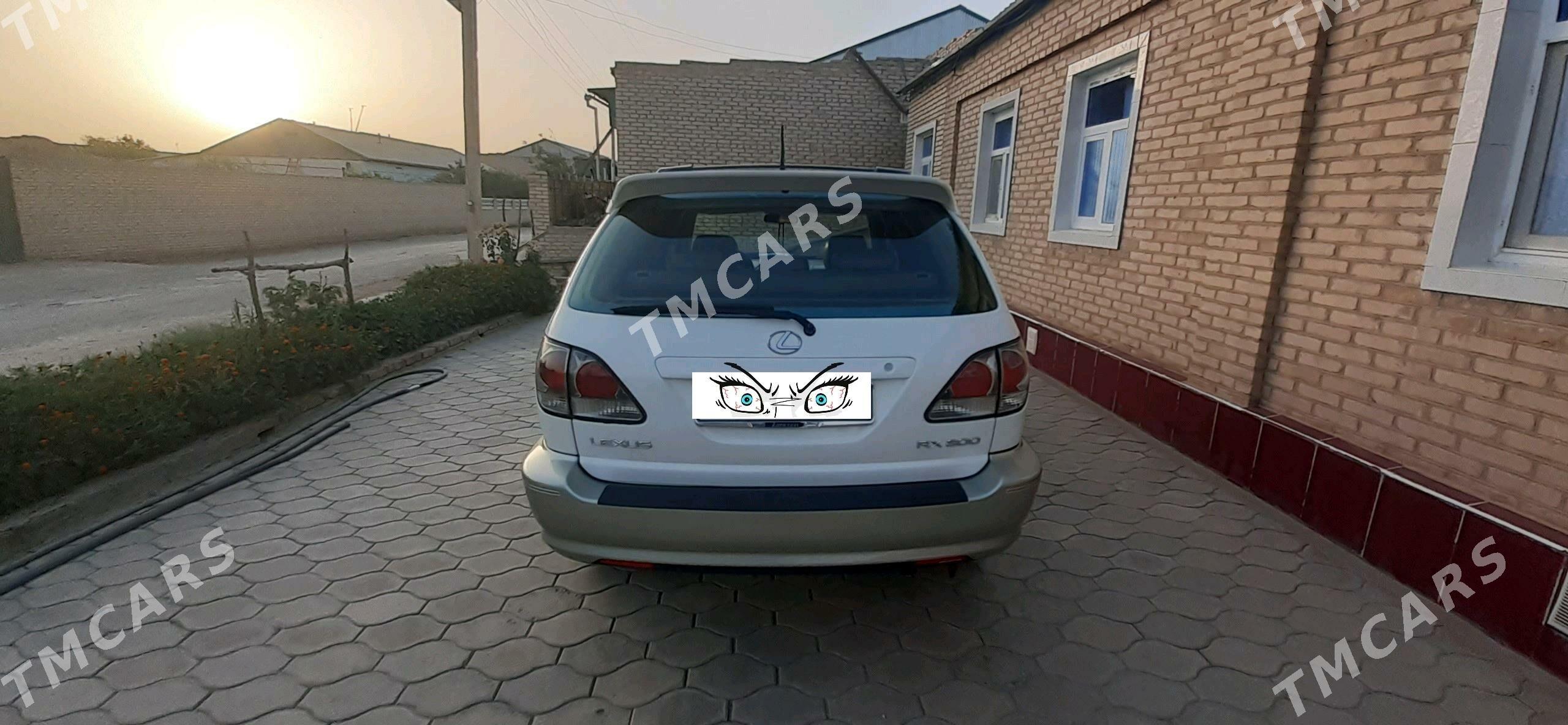 Lexus RX 300 2001 - 180 000 TMT - Kerki - img 4