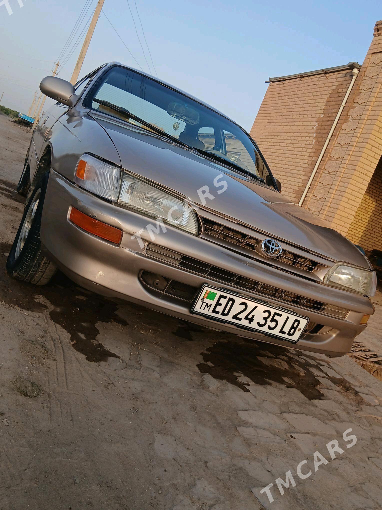 Toyota Corolla 1993 - 50 000 TMT - Halaç - img 4